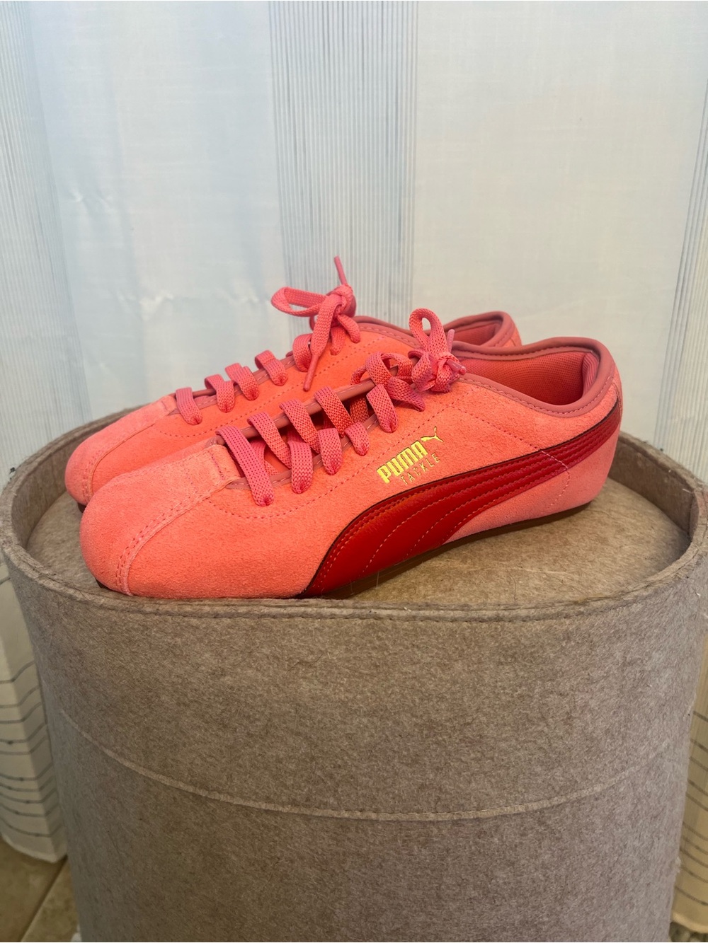 Brand New PUMA Tackle Sneakers in red-pink colorway! So vibrant